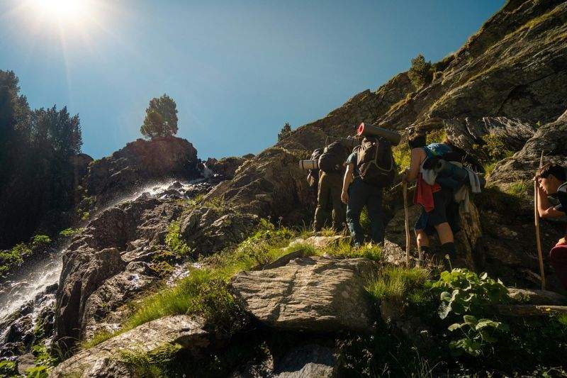 Harbour Peak Hiking Co. 11